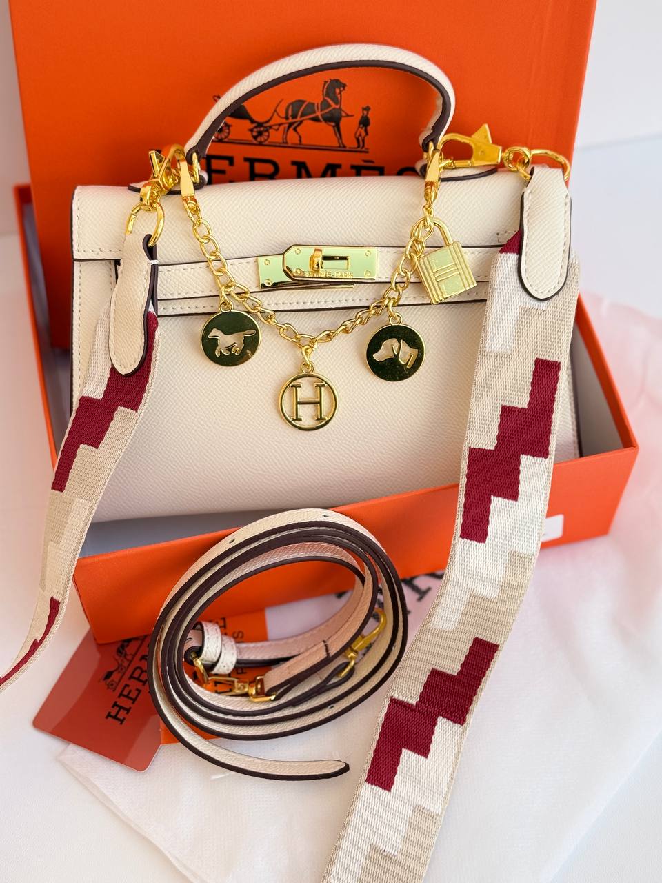 کیف هرمس سفید